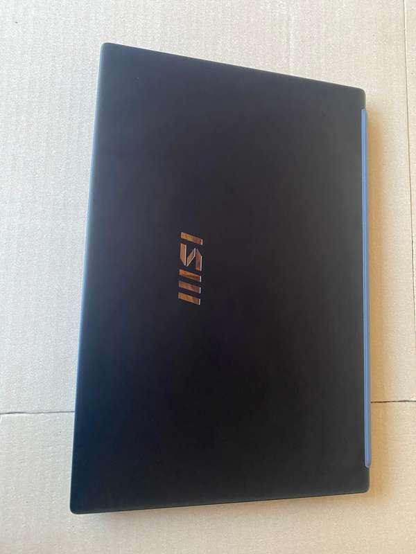 **BARGAIN BUY** MSI MODERN 15 LATEST 12th GEN i5, 8GB RAM, 512GB SSD -WORTH R15k -GRAB IT@R7999!!!!!
